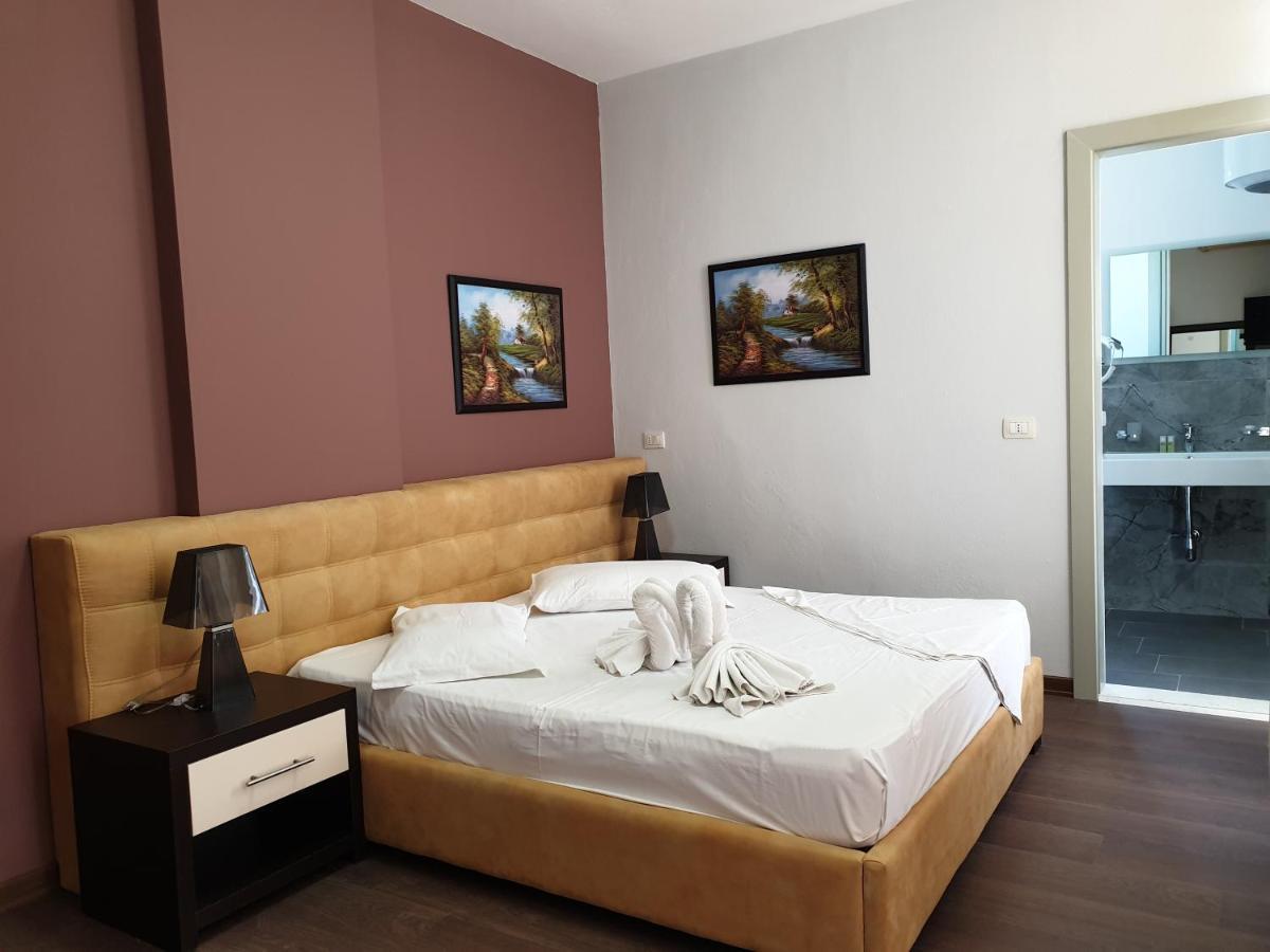 Perandor Beach Durrës Extérieur photo